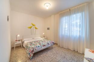 Waves and Wonders - Cozy Stay by the Sea Apartment in Bibione