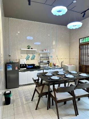 Cozy Holiday Home • Karaoke • BBQ @ Bukit Indah JB Vacation rental in Johor Bahru