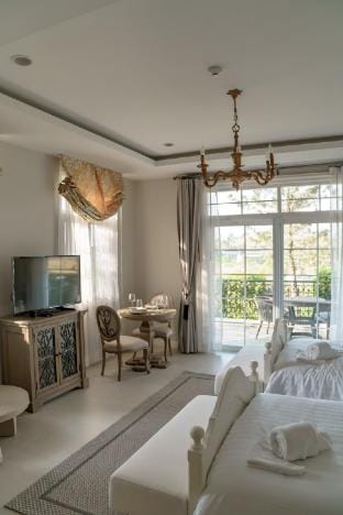 CastellStay: Family suite 9/13 Vacation rental in Laos