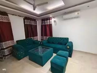 Independent Comfy & Spacious 4BHK Property@ Saket Apartment in New Delhi
