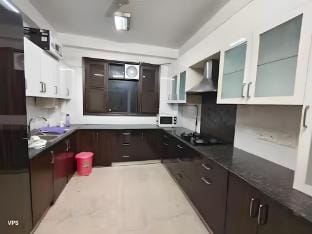 Independent Comfy & Spacious 4BHK Property@ Saket Apartment in New Delhi