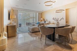 OFFER! 2 BR | Palm Jumeirah Pool & Beach Access Vacation rental in Dubai