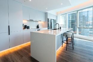 OFFER! 2 BR Superb & Luxury Apartment- Marina View Vacation rental in Dubai