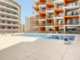 Binghatti Crystals - 223 (STUDIO) Apartment in Dubai