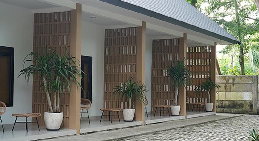 Bale Seccha Hotel in Pujut