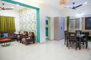 Casa Feliz @ Near US Embassy , Gachibowli Vacation rental in Hyderabad