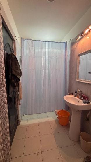 Iskcon just 1.1km, prem mandir 2.2 km fully luxury Vacation rental in Uttar Pradesh