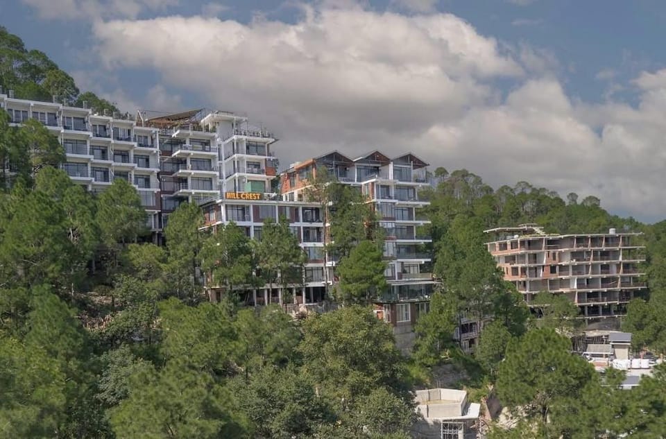 Mountain Breeze Hill Crest Kasauli Apartment in Himachal Pradesh