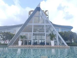 Windmill  4 Star Skypool 1 Vacation rental in Selangor, Malaysia