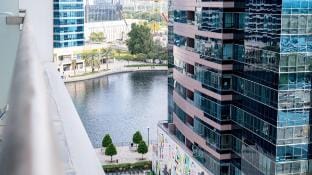 Modern & Chic - Studio - JLT Vacation rental in Dubai