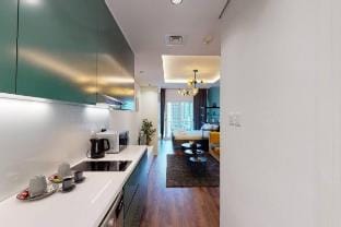 Shiny & Fresh - Studio with Lake View - JLT Vacation rental in Dubai