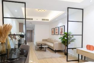 Airy & Peaceful - Studio - JLT Vacation rental in Dubai