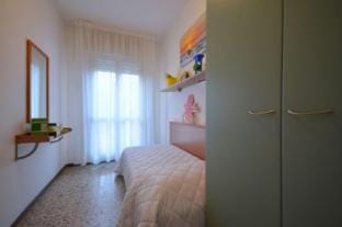 Bright and Airy Apartment Facing the Sea Apartment in Lignano Sabbiadoro
