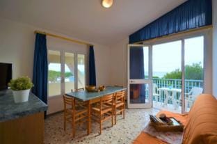 Bright and Airy Apartment Facing the Sea Apartment in Lignano Sabbiadoro