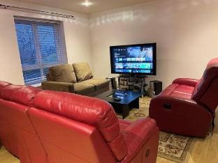Stylish & Central 2-Bed Flat Vacation rental in Nottingham