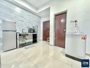 Recxa Suite. KSL2 @Studio 2Pax Near IKEA&Toppen Vacation rental in Johor Bahru