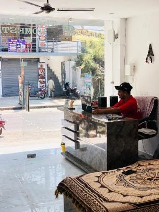 Deluxe family room Vacation rental in Himachal Pradesh