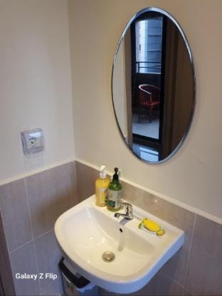 A new 3-bedroom apartment (2 double beds) Vacation rental in West Java