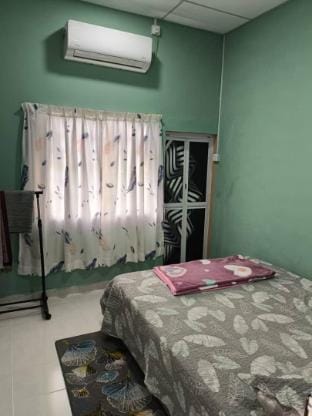 HOMESTAY PAK BANG 4 Vacation rental in Terengganu, Malaysia
