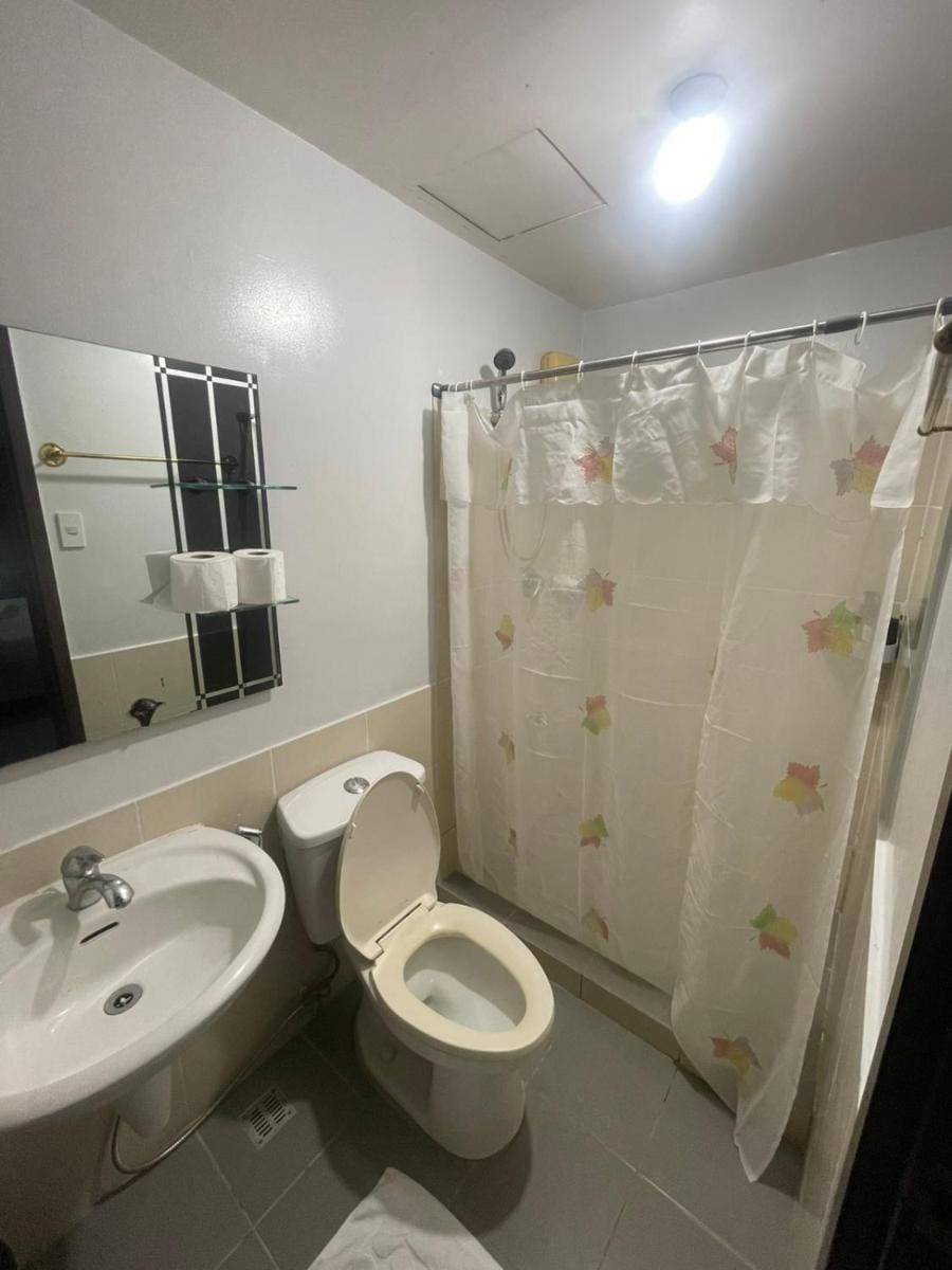 A Venue Residences 1509 Apartment in Makati