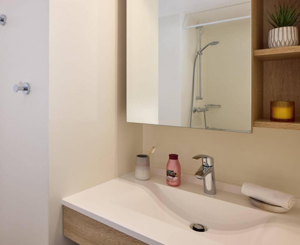 Quality Suites Plerin Apartment hotel in Plérin