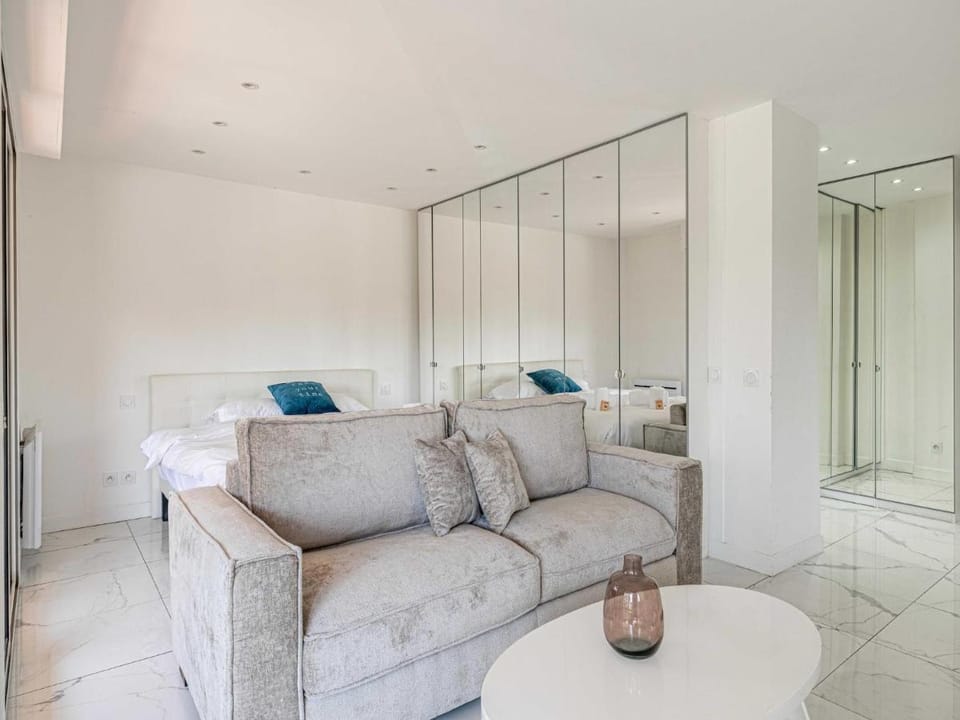 Modern and Cosy Studio- AC- 4P- Cannes Apartment in Cannes