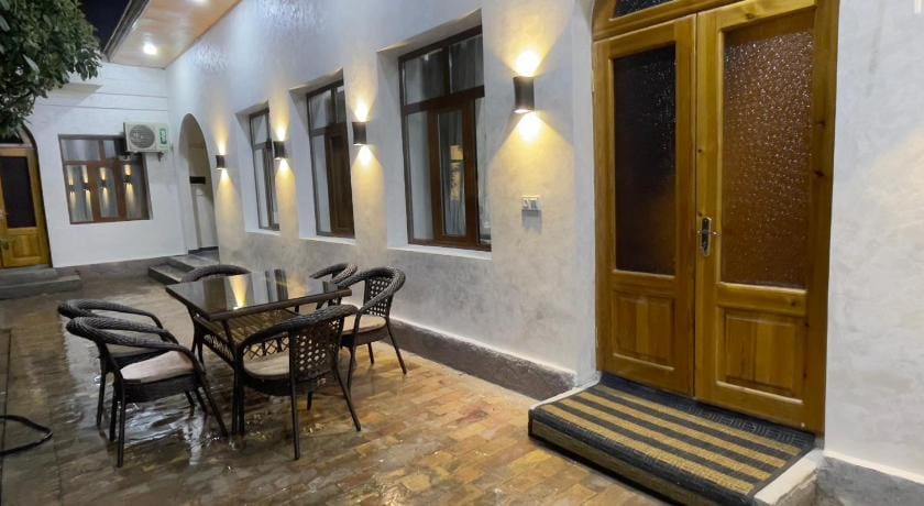 One Global Family Guest Room Samarkand Bed and Breakfast in Europe