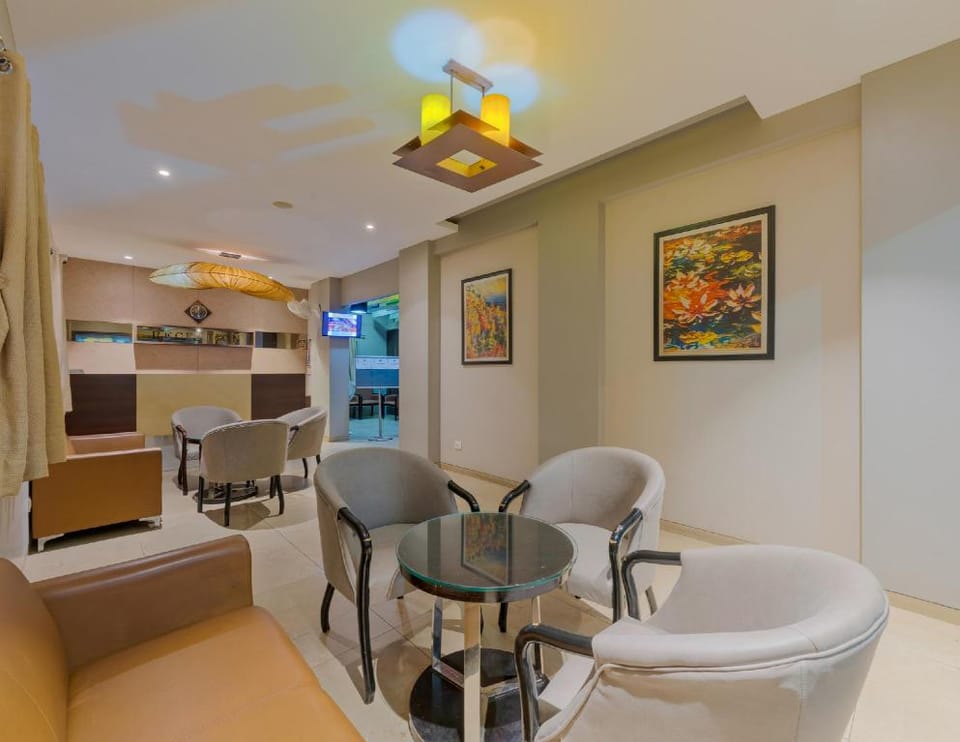Hotel Black Pearl Sangli Inn in Maharashtra