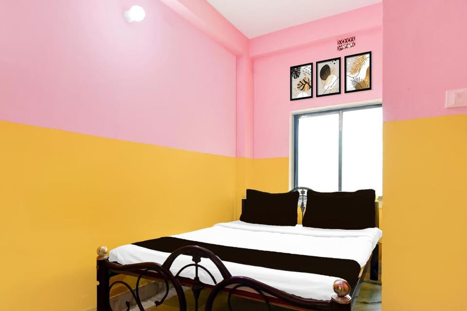 Hotel O Mamoni Guest House Hotel in Kolkata