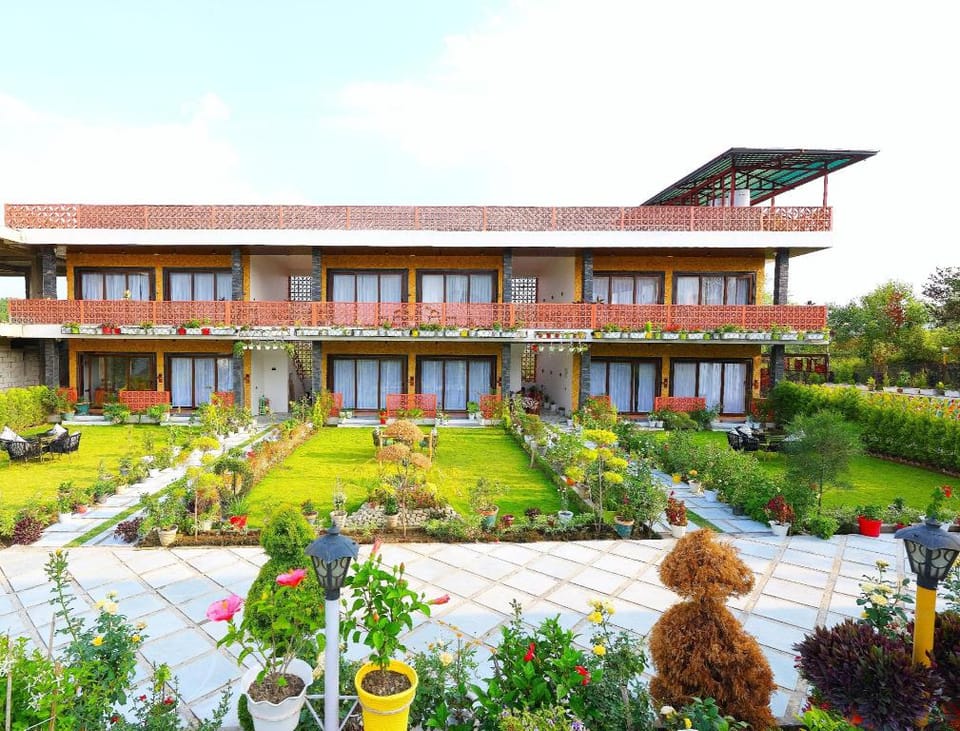 Chitralekha Boutique Resort Bed and Breakfast in Dehradun