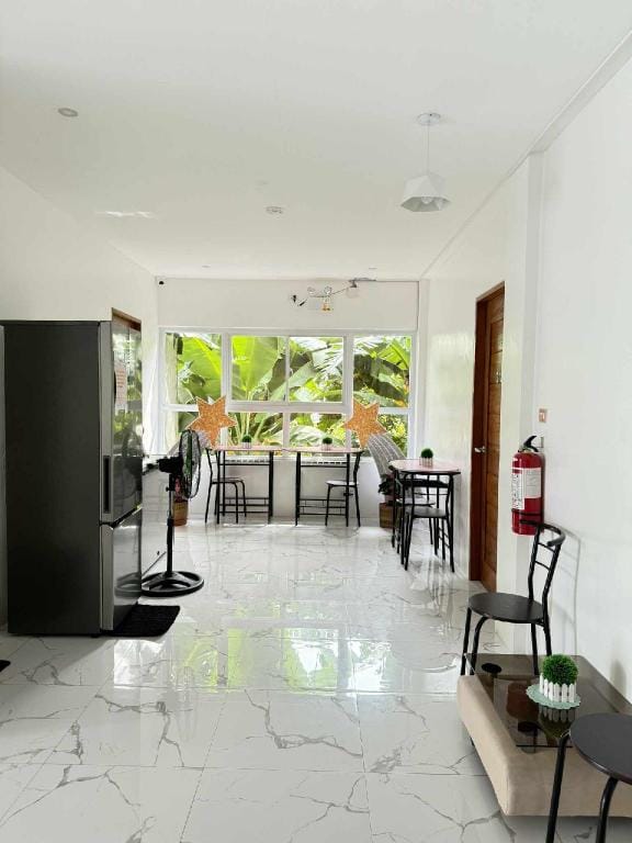 Alleyhub Condotel Hotel in Bicol