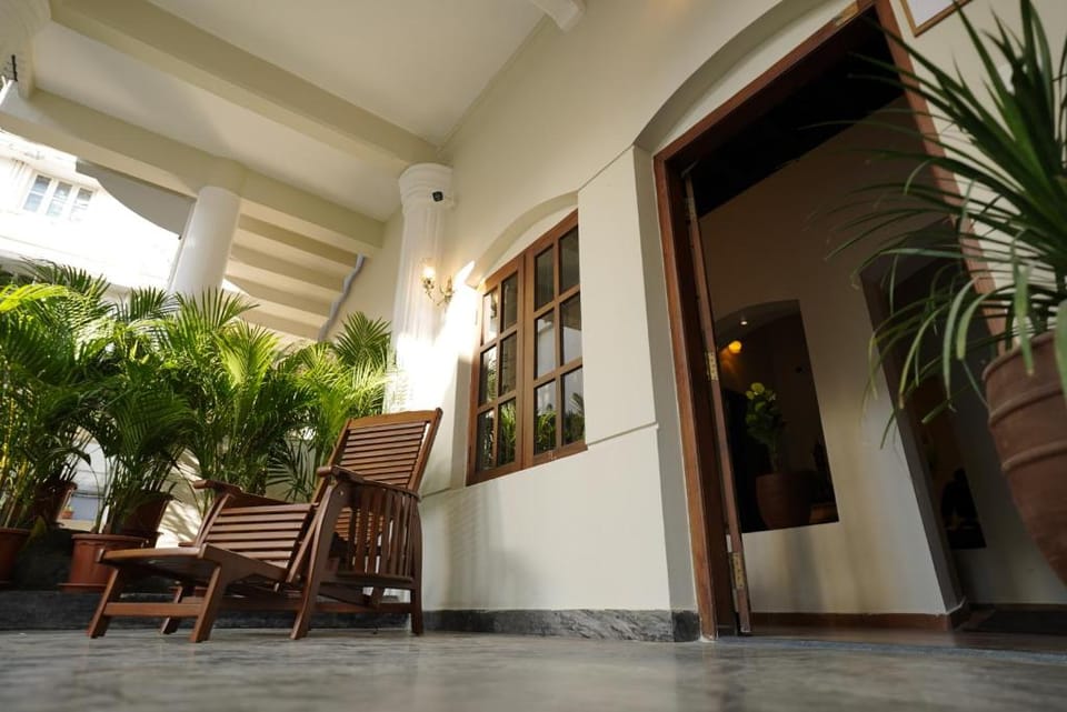 Sarada Mandiram Kochi Hotel in Kochi