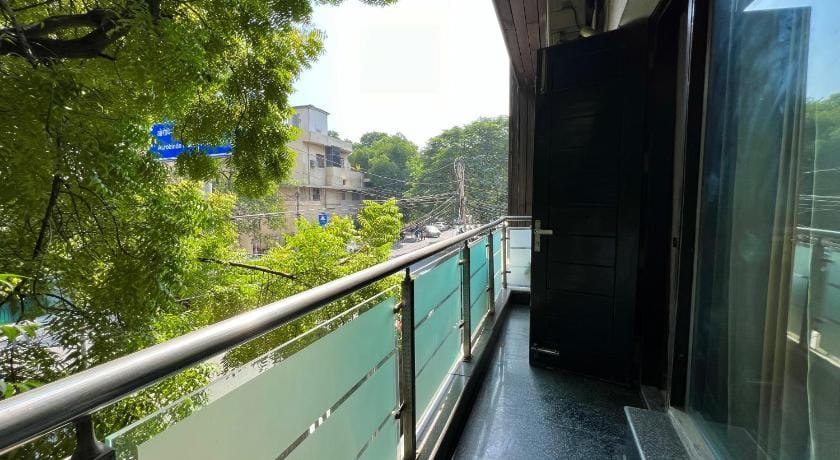 Olive Service Apartments - Green Park Apartment in New Delhi