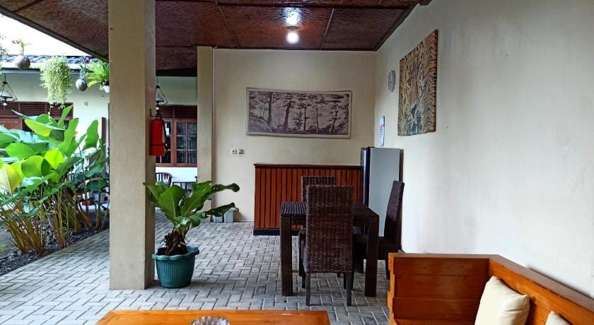 CAHAYA GUESTHOUSE PANGANDARAN Hotel in West Java