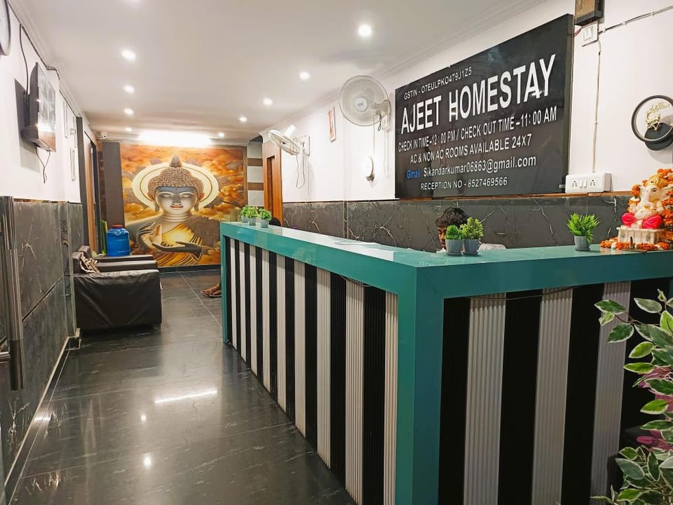 Ajeet Home Stay @Walk in Nizamudin Railway Station Vacation rental in New Delhi