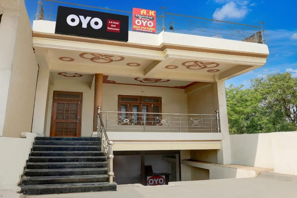 SPOT ON A K Hotal And Restaurant Hotel in Uttar Pradesh