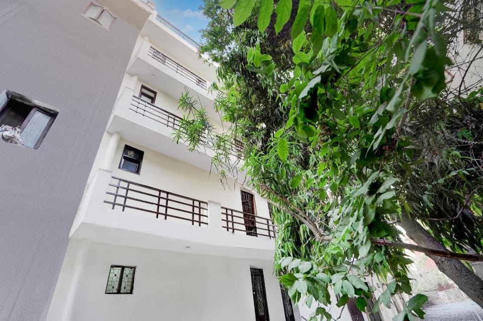 Super Hotel O Shivam Residency Hotel in New Delhi
