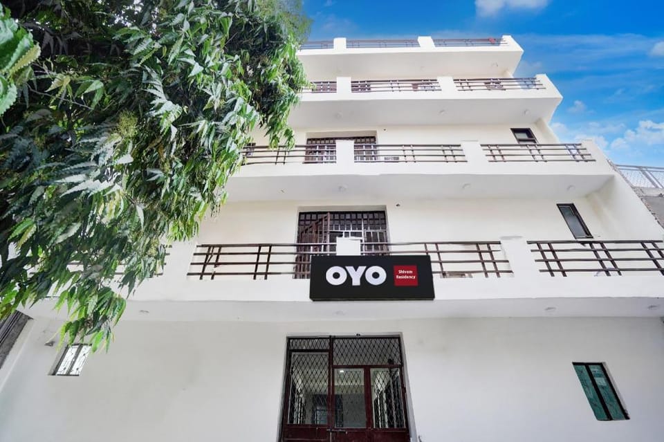 Super Hotel O Shivam Residency Hotel in New Delhi
