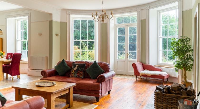 Holyland House - Greenacres Estates Apartment in Wales
