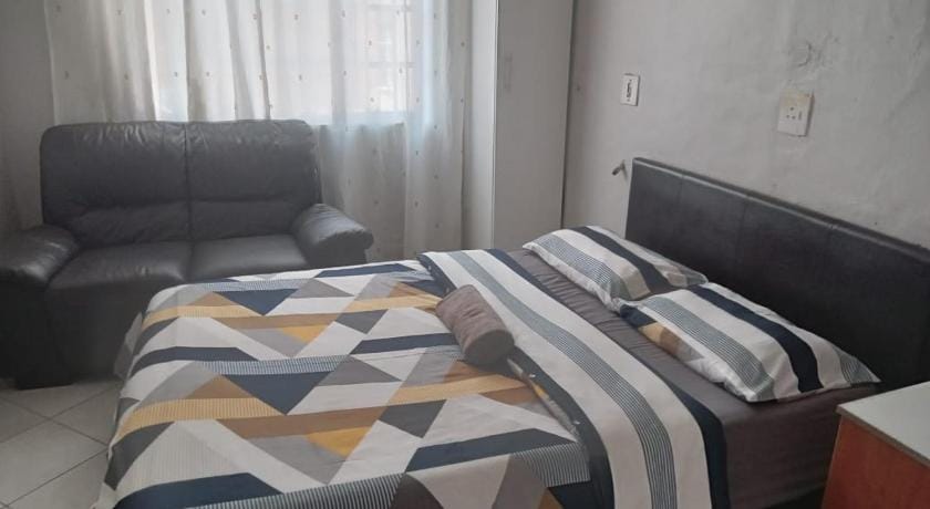 Las Palmas Day & Night Guest House Hotel in Pretoria