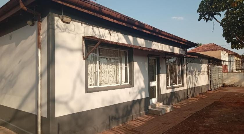 Las Palmas Day & Night Guest House Hotel in Pretoria