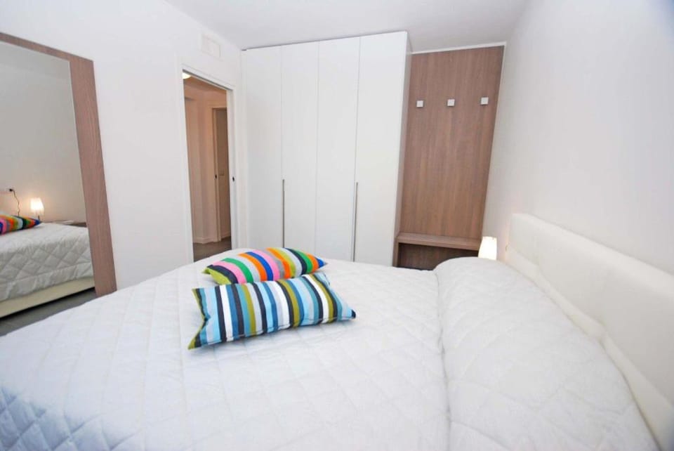 Stylish and Luxury  Contemporary Apartment Hideaway Apartment in Lignano Sabbiadoro