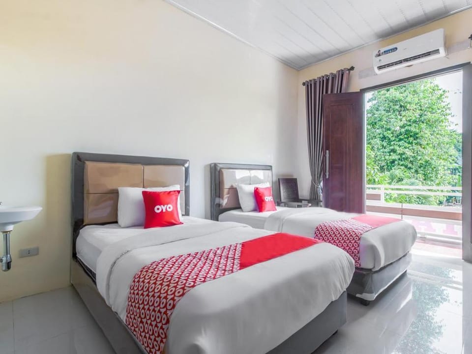 OYO Life 3365 Griya Nusantara Syariah Hotel in Indonesia