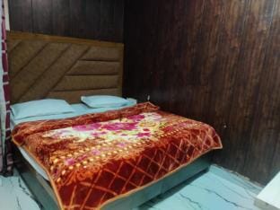 Roop palace Tinu group  Apartment in India