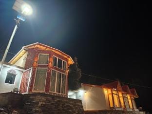 Mandeva wooden castle Apartment in Uttarakhand