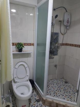 Two Queen bed, Neo Calapan Apartment in Calabarzon