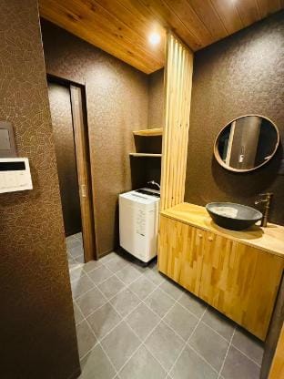 Ayame /Max9people/ bedroom3/ near stasion/Numba Vacation rental in Osaka