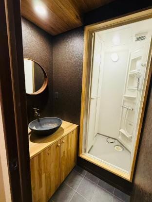 Ayame /Max9people/ bedroom3/ near stasion/Numba Vacation rental in Osaka