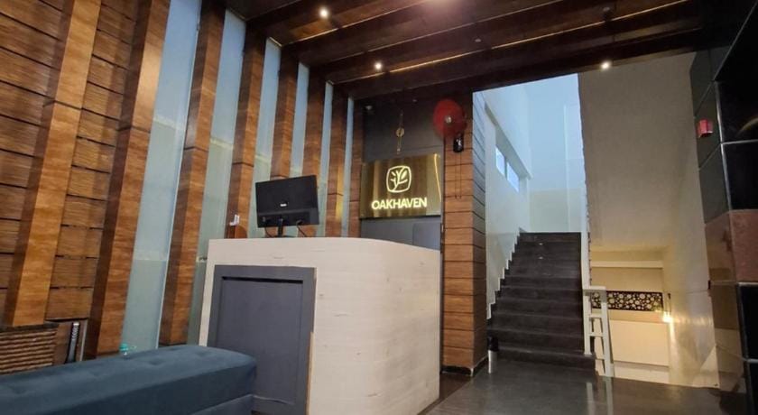 Oakhaven  Apartments near Mico Layout Apartment in Bengaluru