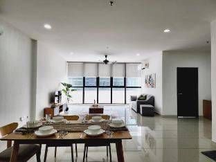 9Pax 2R 1U Wi-Fi FreePark Vacation rental in Petaling Jaya